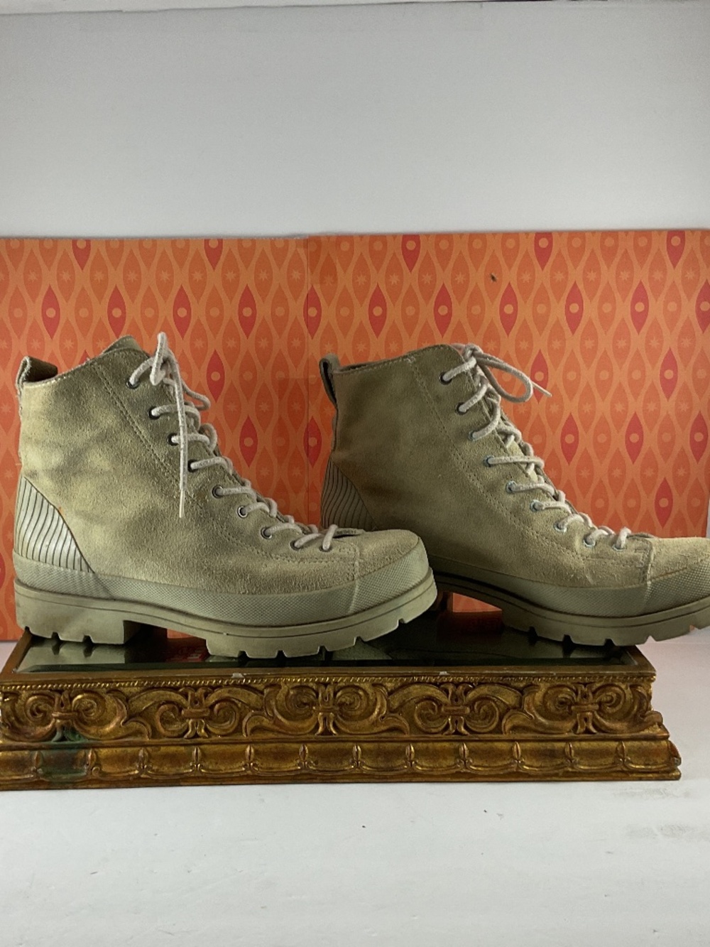 BOKS suede boots